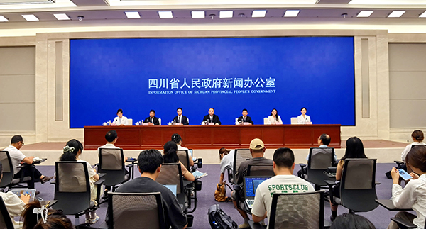“万千气象看四川·县域经济高质量发展”宜宾筠连县专场新闻发布会举行_fororder_发布会现场-摄影-高学兵-(2)